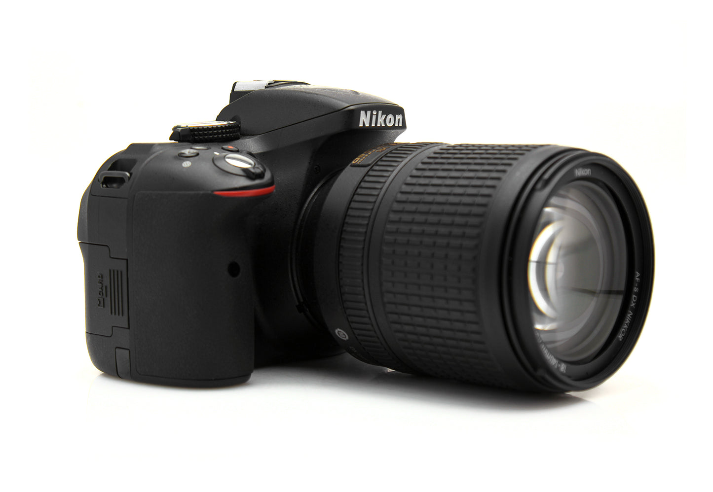 Used Nikon D5300 24.2 MP Camera Body with 18-140mm VR Lens