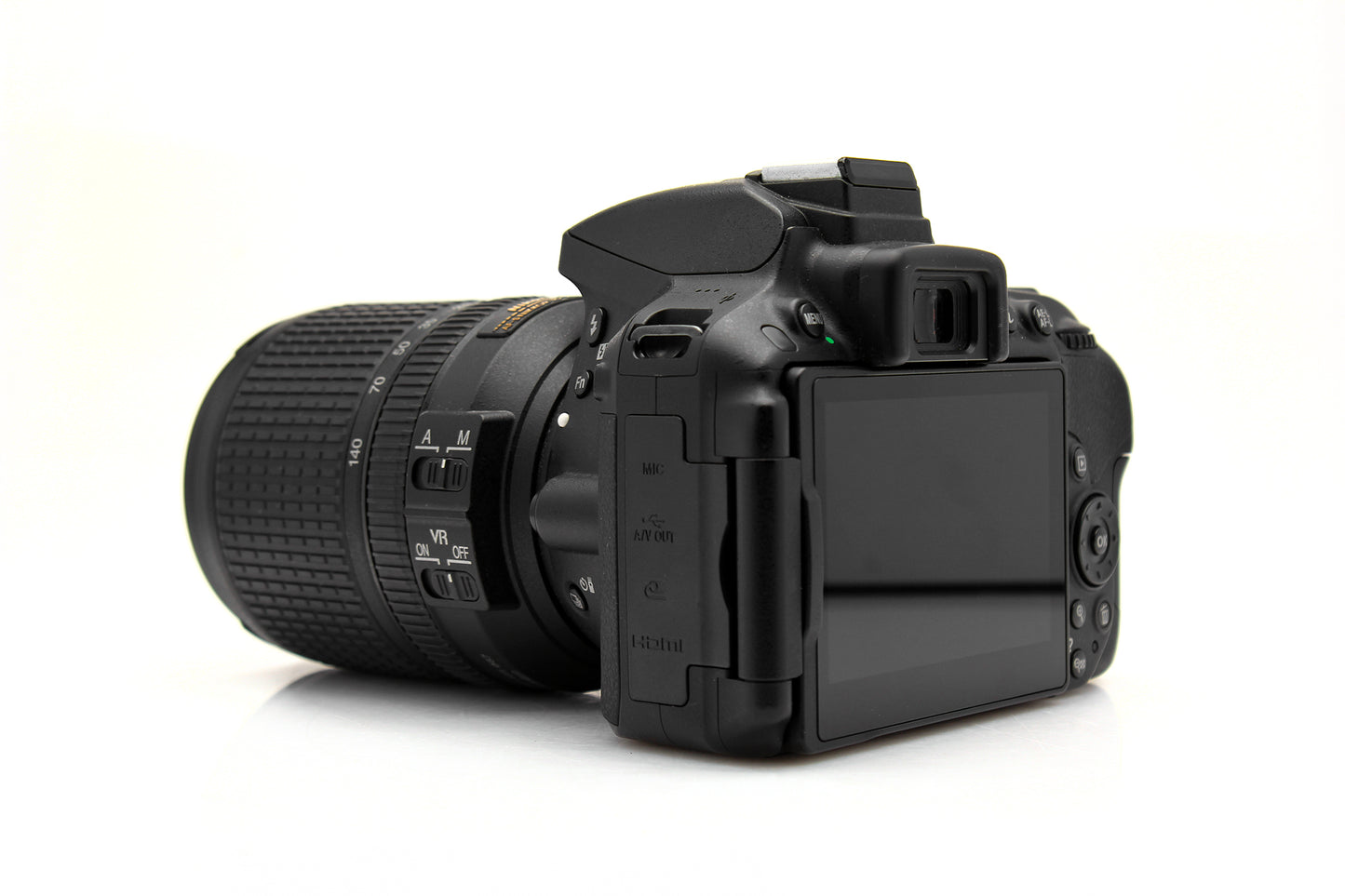 Used Nikon D5300 24.2 MP Camera Body with 18-140mm VR Lens