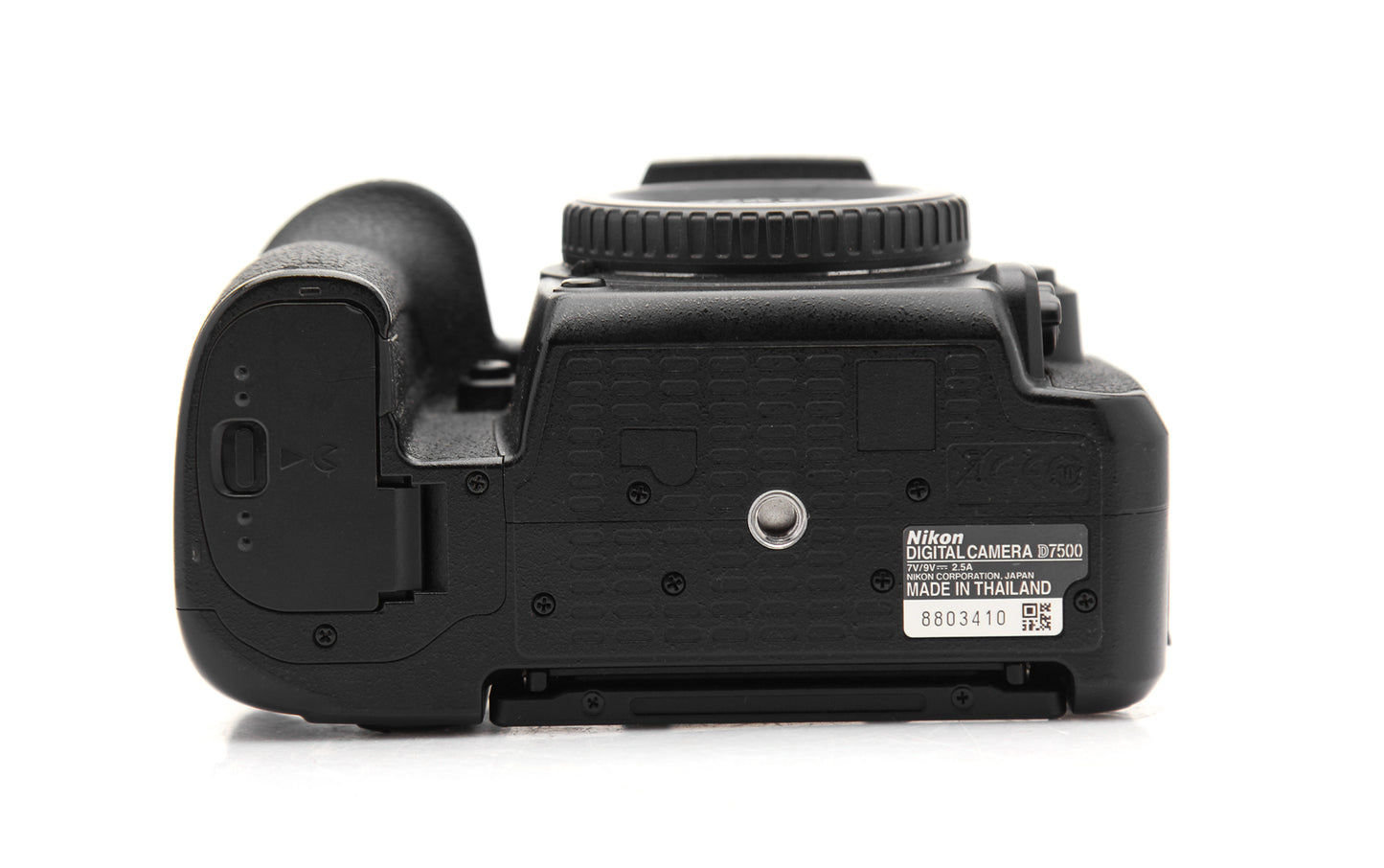Used Nikon D7500 20.9 Megapixel Camera Body
