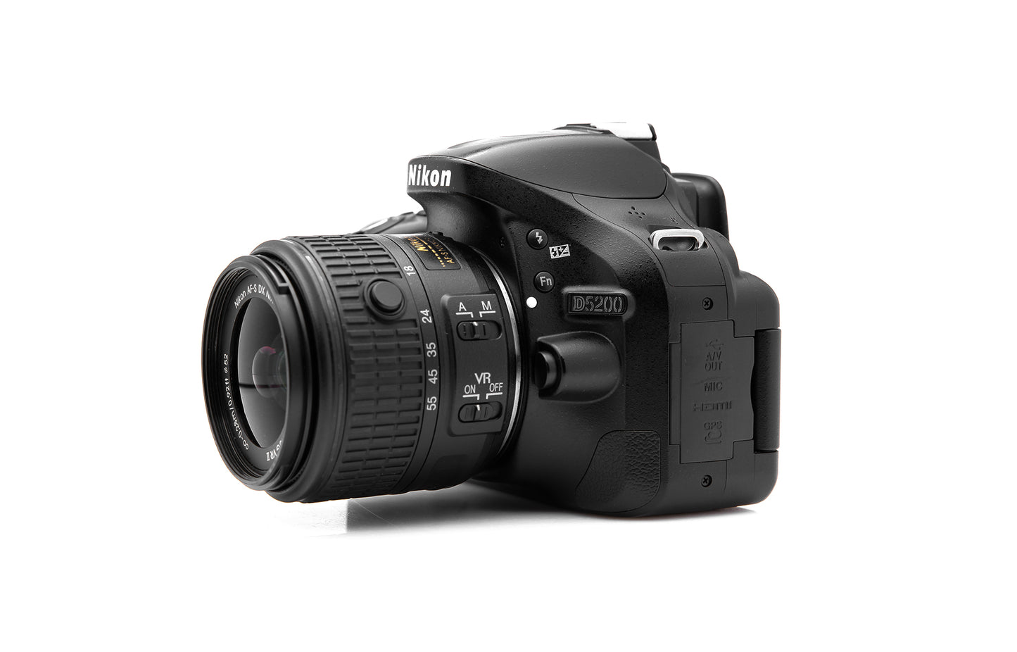 Used Nikon D5200 Camera With 18-55mm Lens