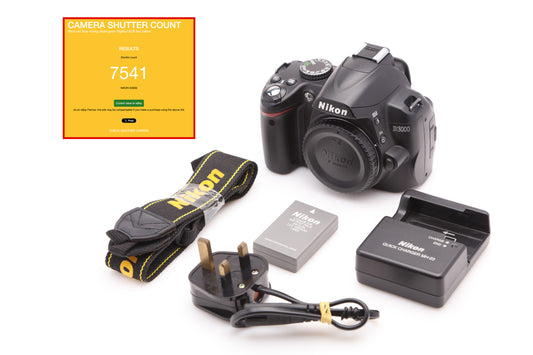 Used Nikon D3000 10.2 MP Body Kit