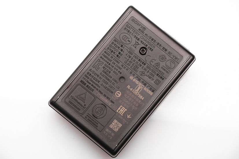 Used Sony NP-FW50 batter Charger