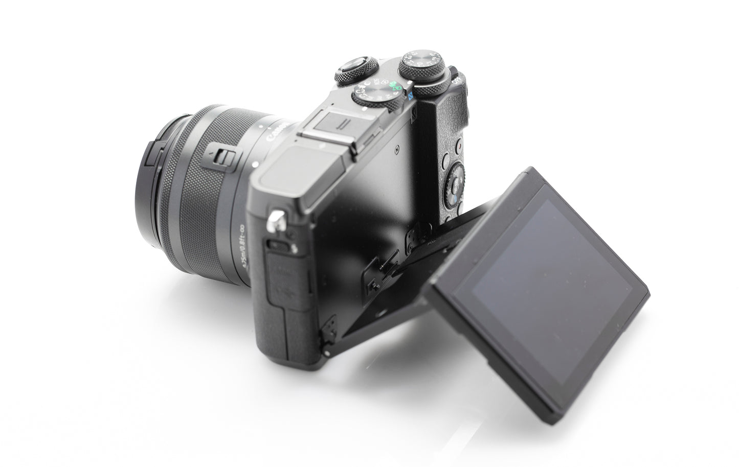 Used Canon M6 + EF-M 15-45mm IS STM Lens