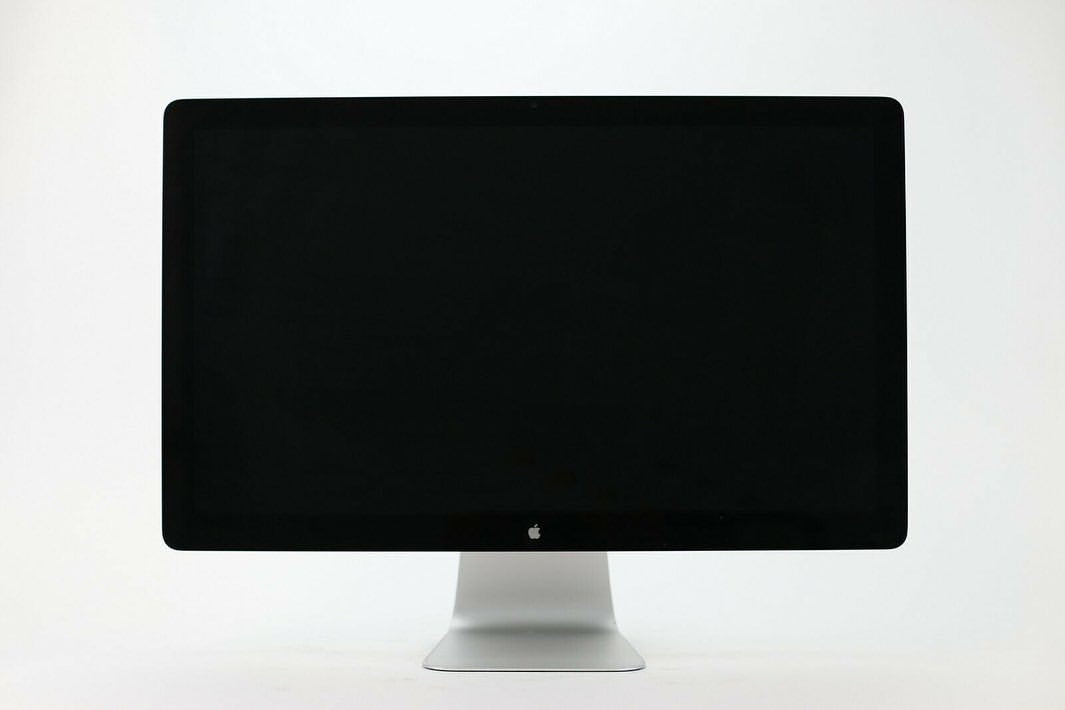 Used Apple 27 inch Cinema Display