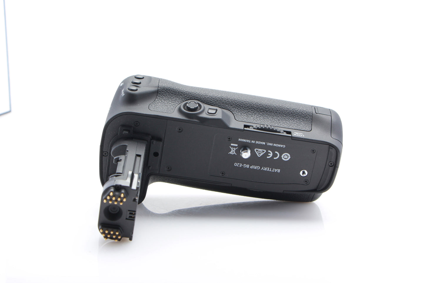 Used Canon BG-E20 Battery Grip for 5D IV