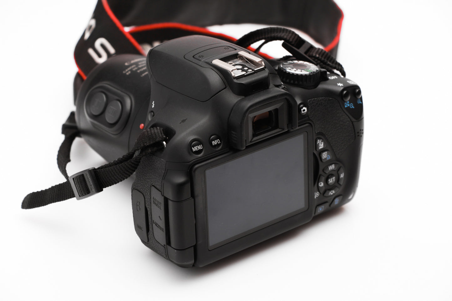 Used Canon 650D 18.mp + 35-80mm lens