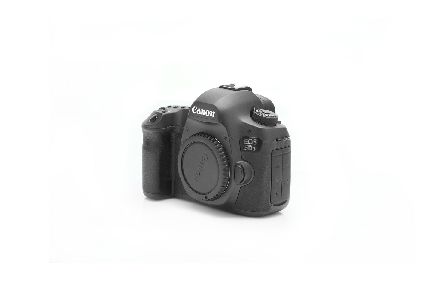 Used Canon 5DS 50.6 MP Body with BG-E11 Battery Grip